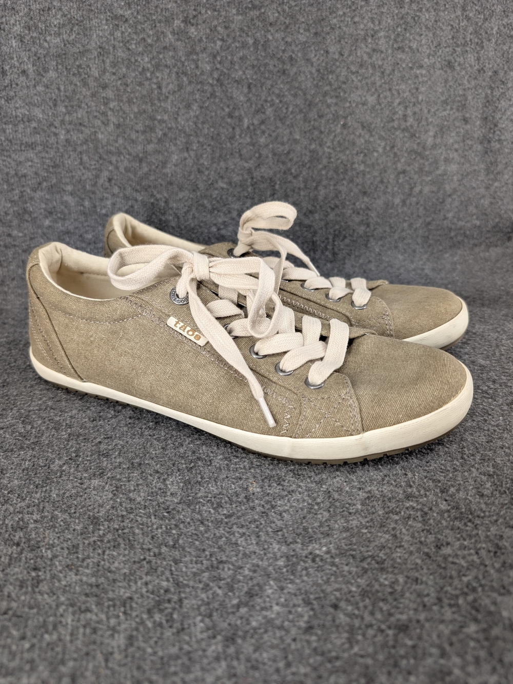 Taos Footwear Women's Canvas Lace-Up Sneakers in Taupe and White